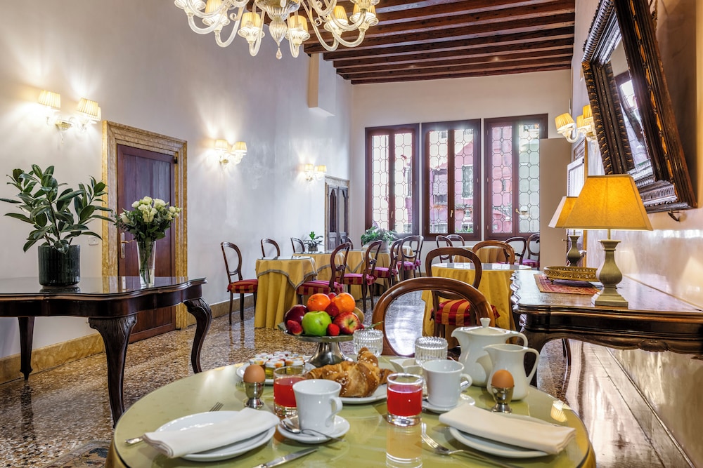 Hotel Casa Verardo Residenza d'Epoca — Restaurant & bars in Venice, Veneto