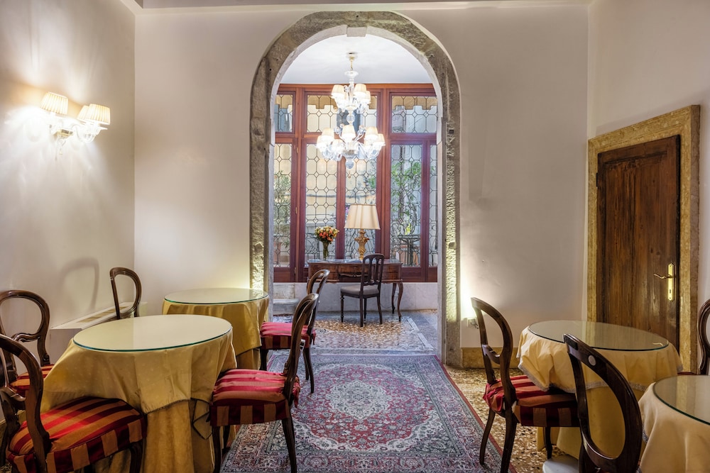 Hotel Casa Verardo Residenza d'Epoca — Restaurant & bars in Venice, Veneto