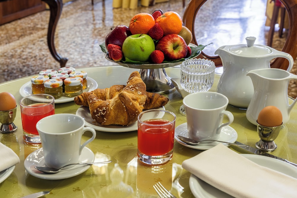 Hotel Casa Verardo Residenza d'Epoca — Restaurant & bars in Venice, Veneto
