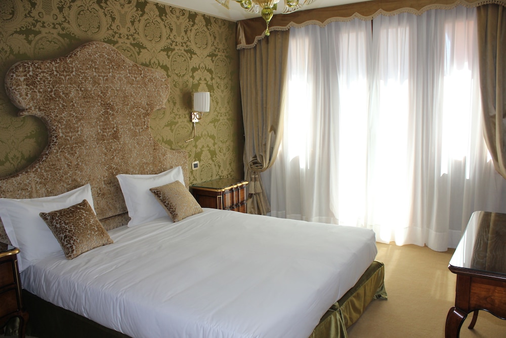 Hotel Casanova Venezia - zdjęcie 4
