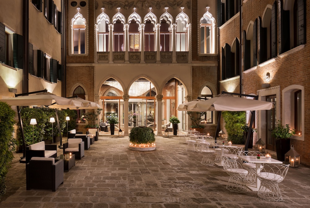 Sina Centurion Palace — Hotel building in Venice, Veneto