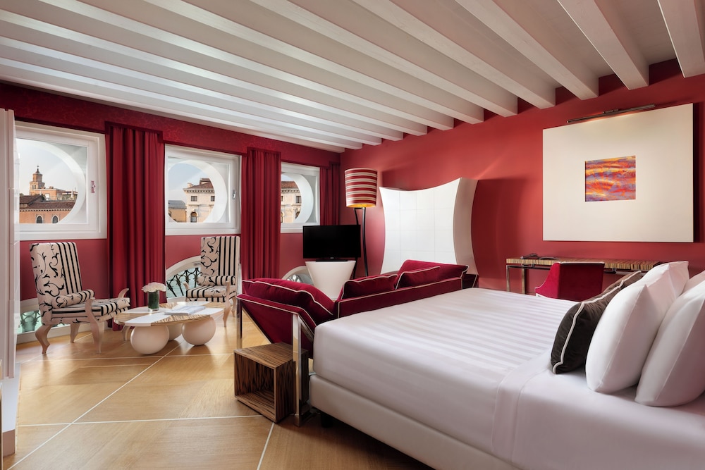 Sina Centurion Palace — Hotel rooms in Venice, Veneto