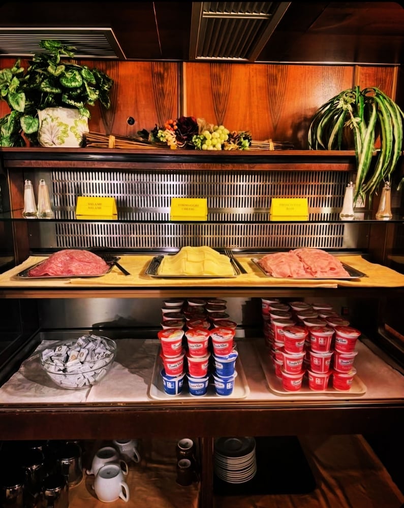 Hotel Diana — Restaurant & bars in Venice, Veneto