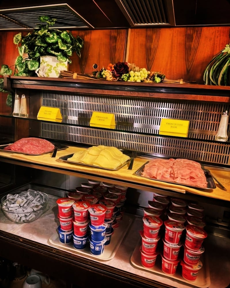 Hotel Diana — Restaurant & bars in Venice, Veneto