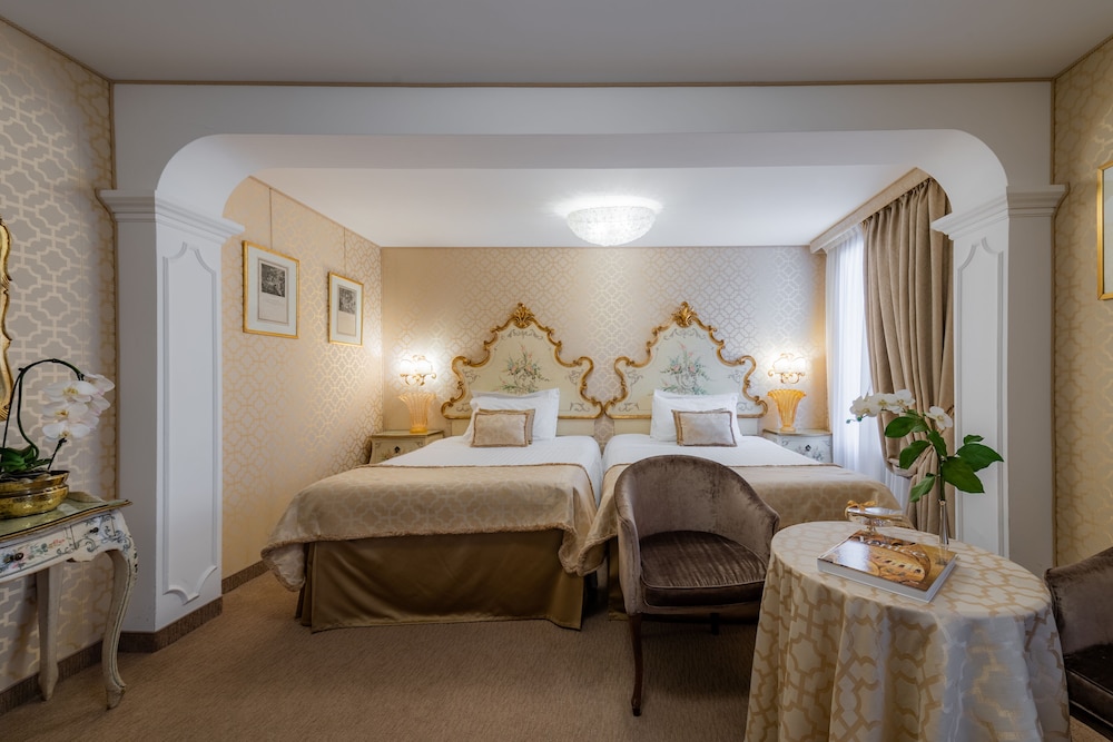 Hotel Concordia — Hotel rooms in Venice, Veneto