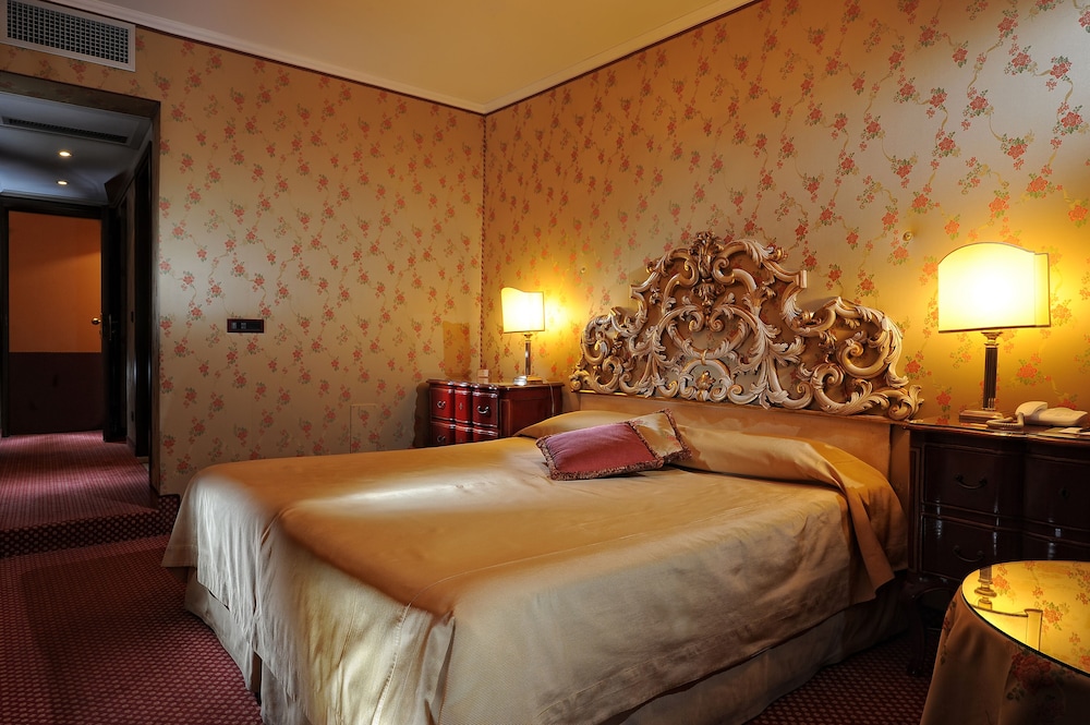 Hotel Concordia — Hotel rooms in Venice, Veneto