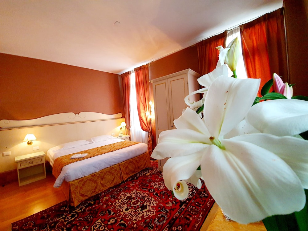 Corte dei Greci — Hotel rooms in Venice, Veneto
