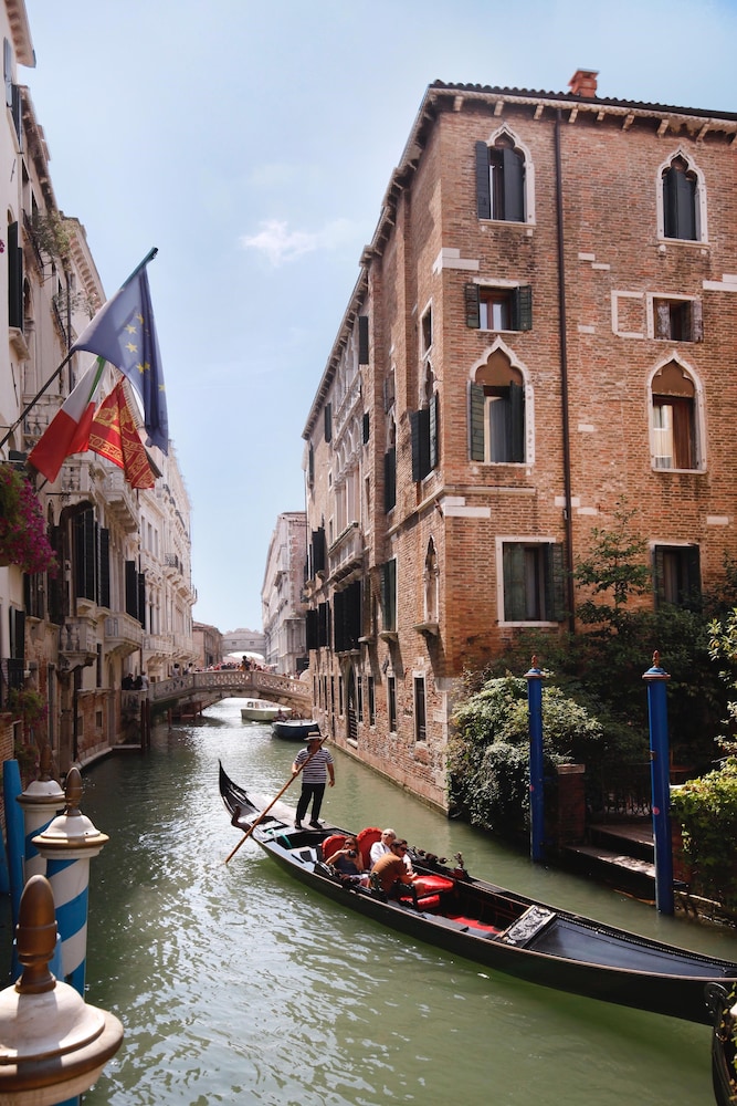 Hotel Dona Palace — Attractions in the area in Venice, Veneto
