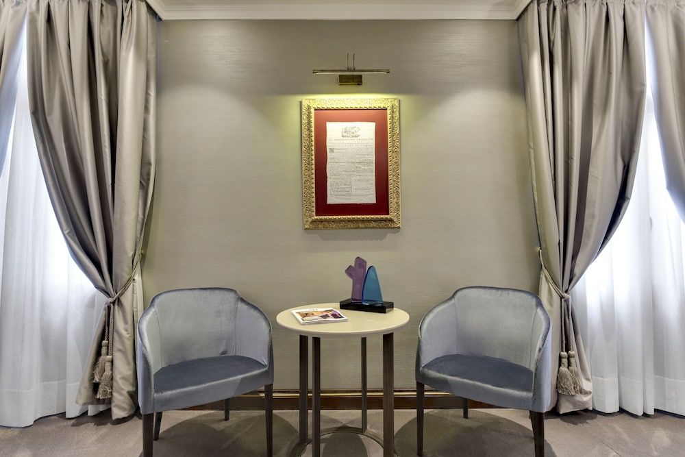 Hotel Dona Palace — Hotel rooms in Venice, Veneto
