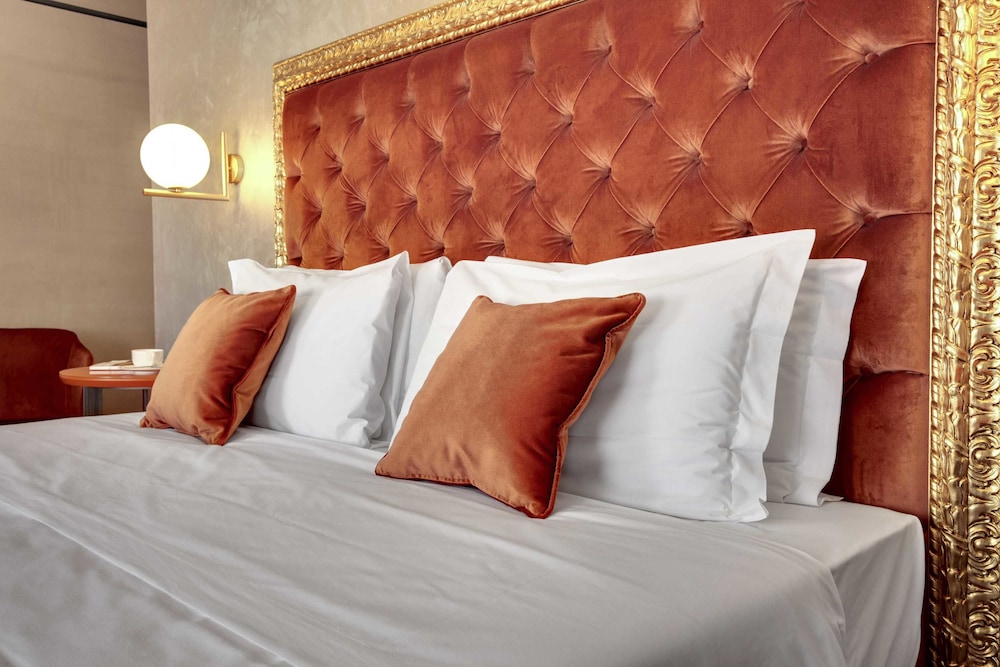 Hotel Dona Palace — Hotel rooms in Venice, Veneto