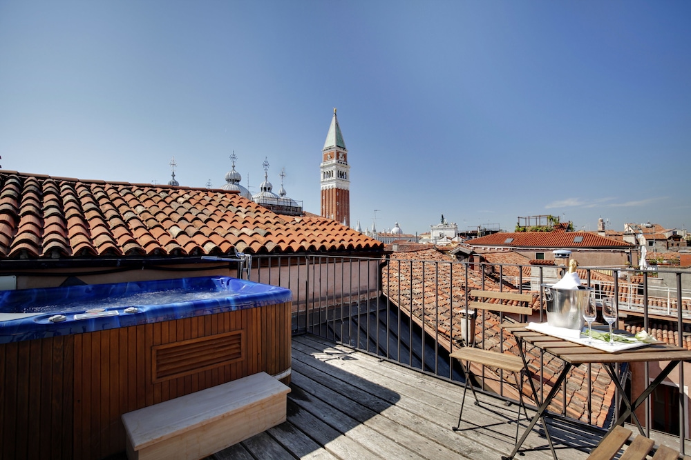 Hotel Dona Palace — Spa in Venice, Veneto