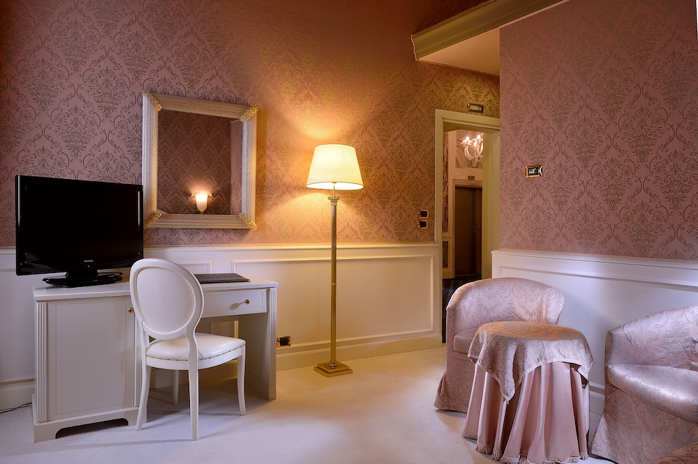 Duodo Palace Hotel — Hotel rooms in Venice, Veneto