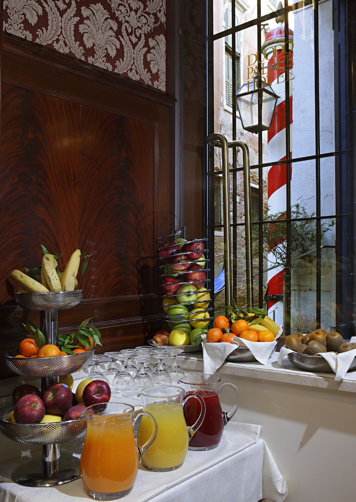 Duodo Palace Hotel — Restaurant & bars in Venice, Veneto
