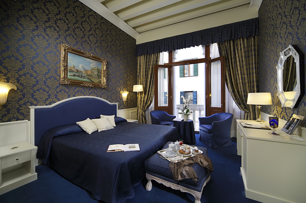 Duodo Palace Hotel — Hotel rooms in Venice, Veneto