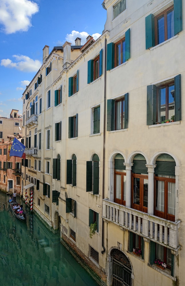 Duodo Palace Hotel — Hotel building in Venice, Veneto