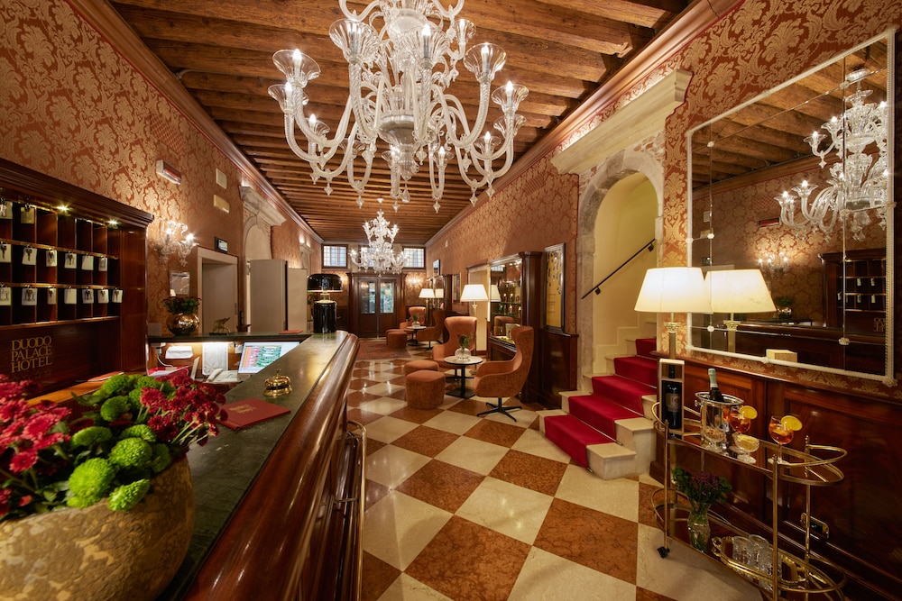 Duodo Palace Hotel — Hotel building in Venice, Veneto
