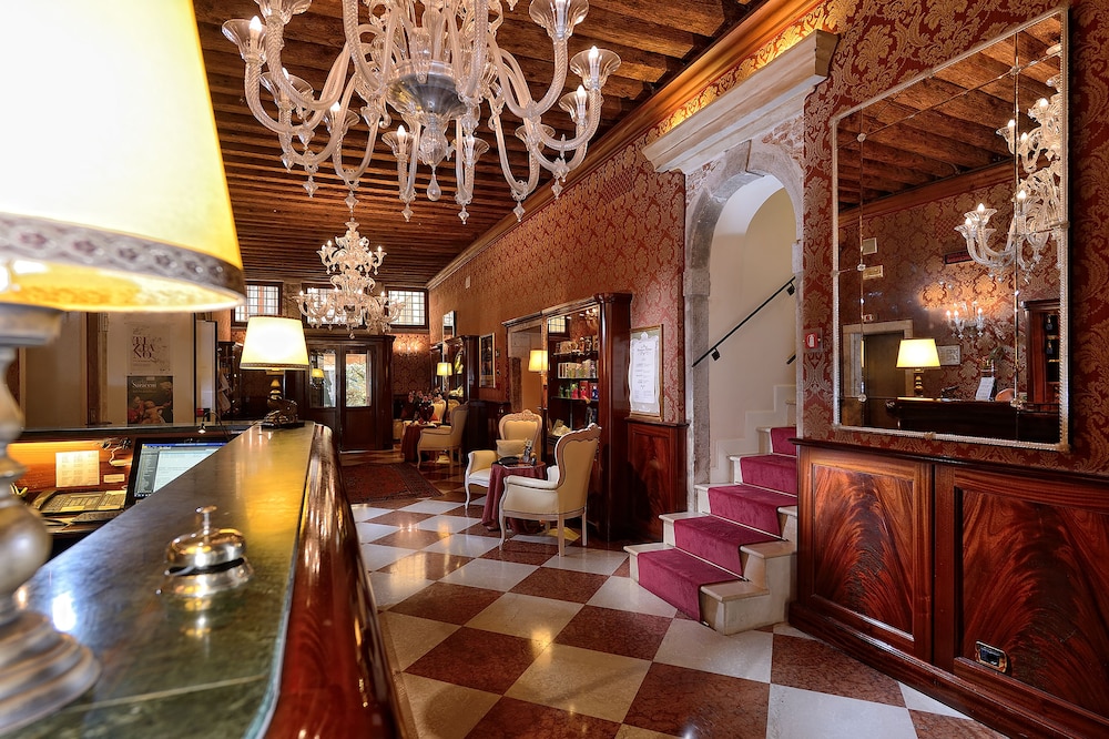 Duodo Palace Hotel — Hotel building in Venice, Veneto