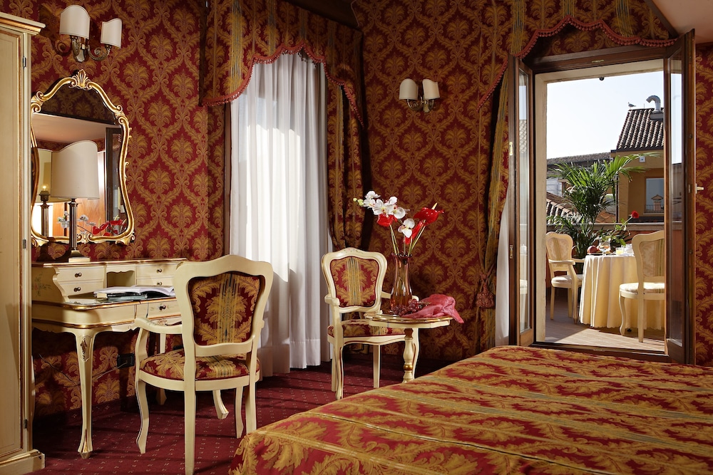 Hotel Gorizia A La Valigia — Hotel rooms in Venice, Veneto