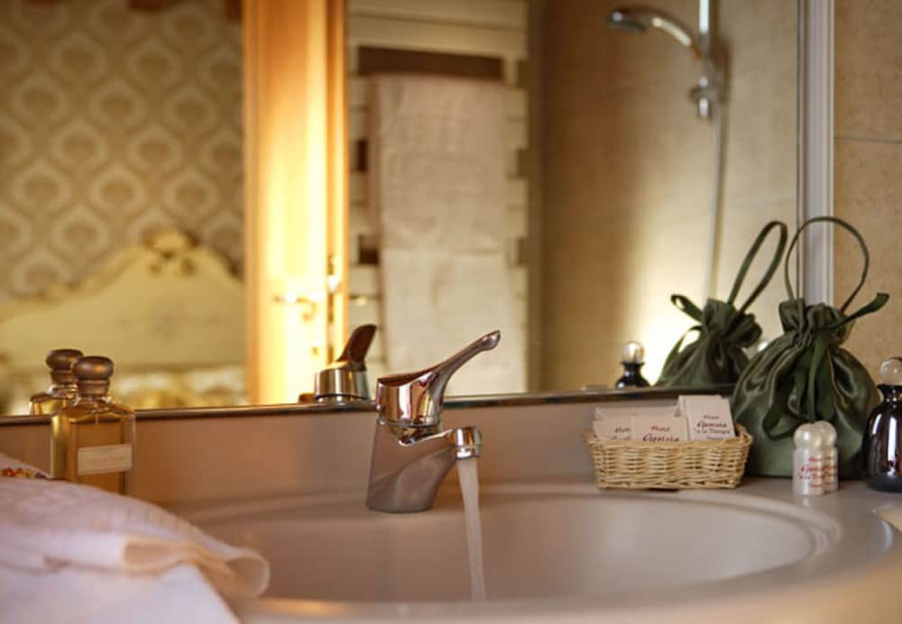 Hotel Gorizia A La Valigia — Hotel rooms in Venice, Veneto
