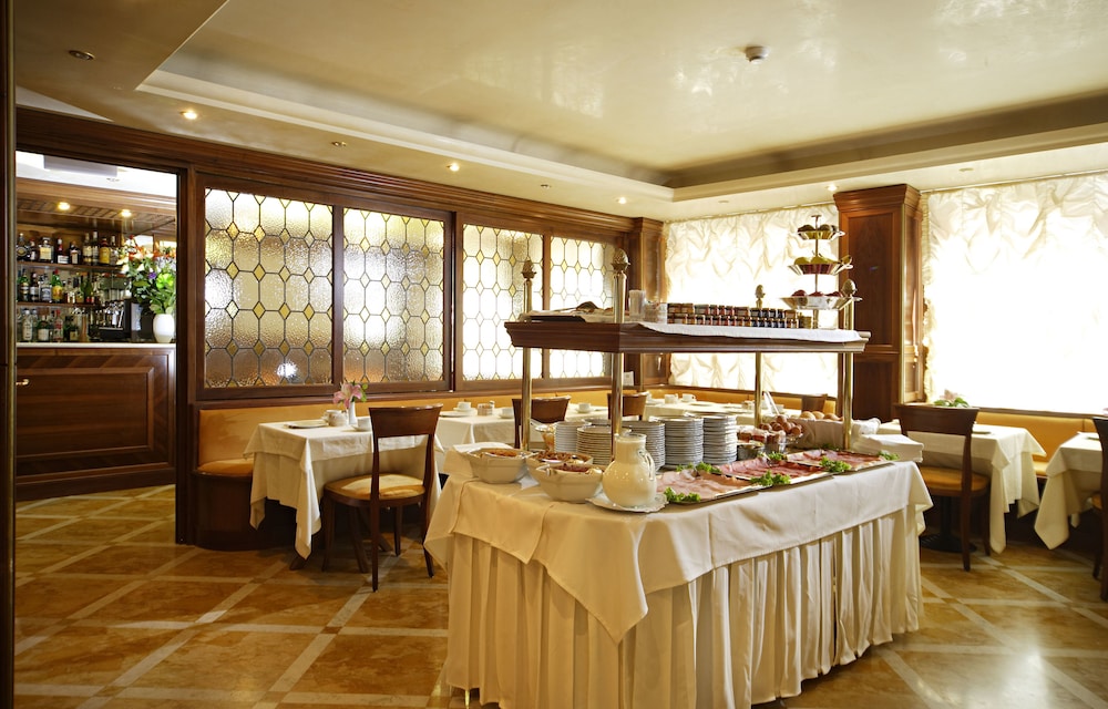 Kette Hotel — Restaurant & bars in Venice, Veneto