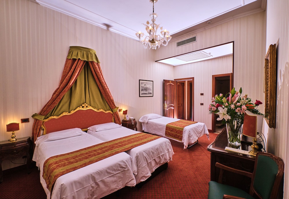 Kette Hotel — Hotel rooms in Venice, Veneto