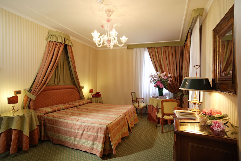 Kette Hotel — Hotel rooms in Venice, Veneto