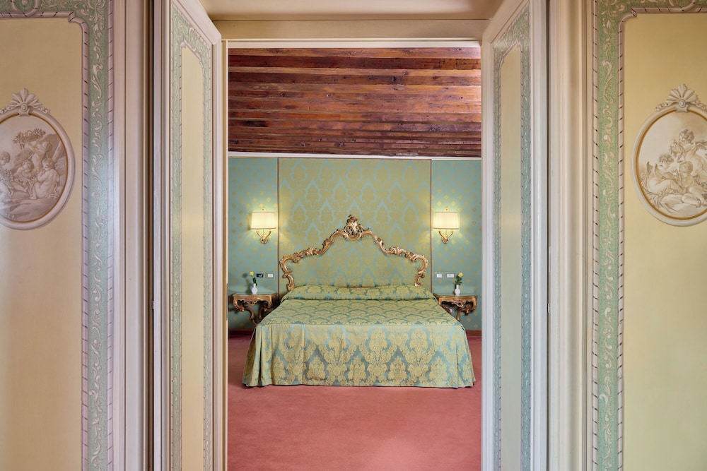 Hotel Locanda Vivaldi — Hotel rooms in Venice, Veneto