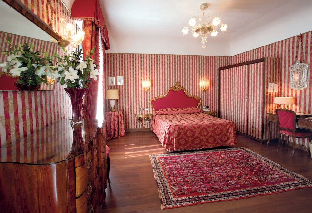 Hotel Locanda Vivaldi — Hotel rooms in Venice, Veneto