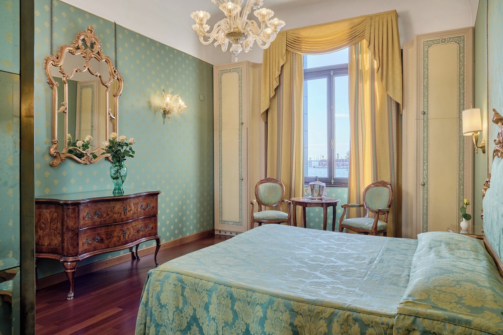 Hotel Locanda Vivaldi — Hotel rooms in Venice, Veneto