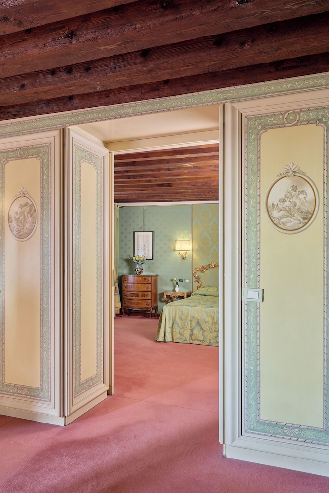 Hotel Locanda Vivaldi — Hotel rooms in Venice, Veneto