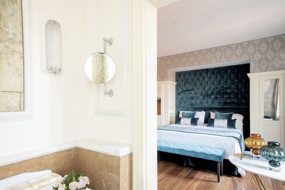 Londra Palace Venezia — Hotel rooms in Venice, Veneto