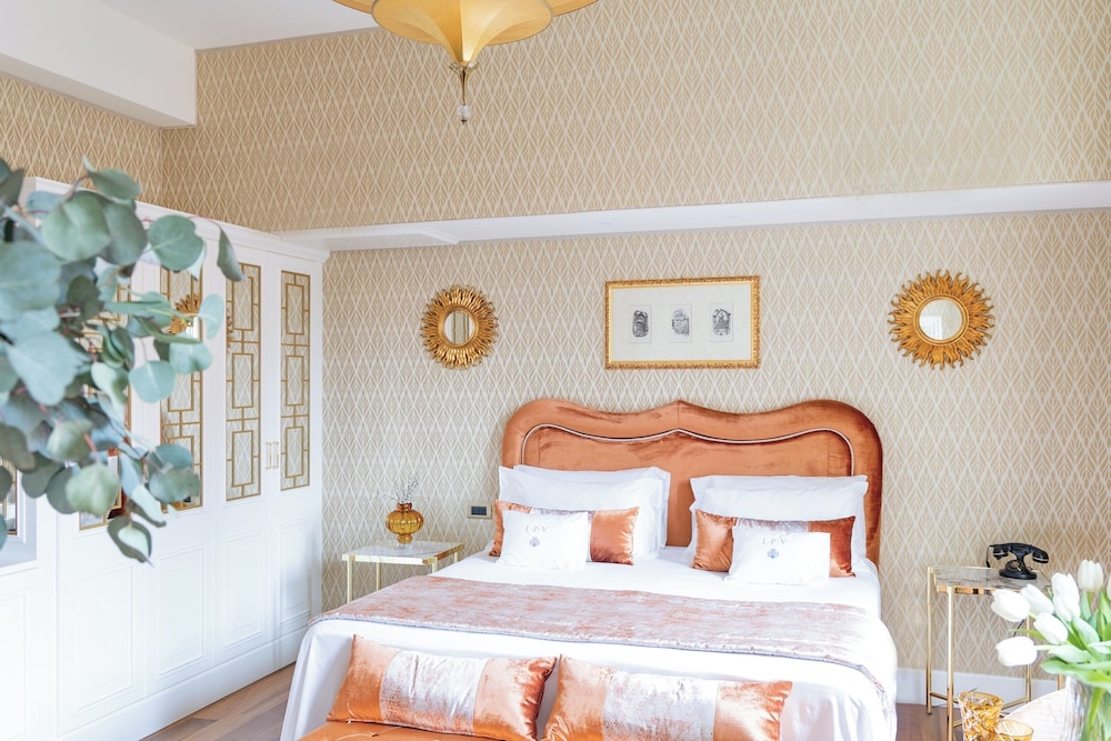 Londra Palace Venezia — Hotel rooms in Venice, Veneto