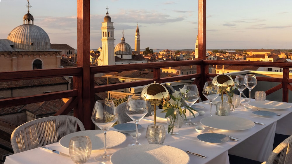 Londra Palace Venezia — Restaurant & bars in Venice, Veneto