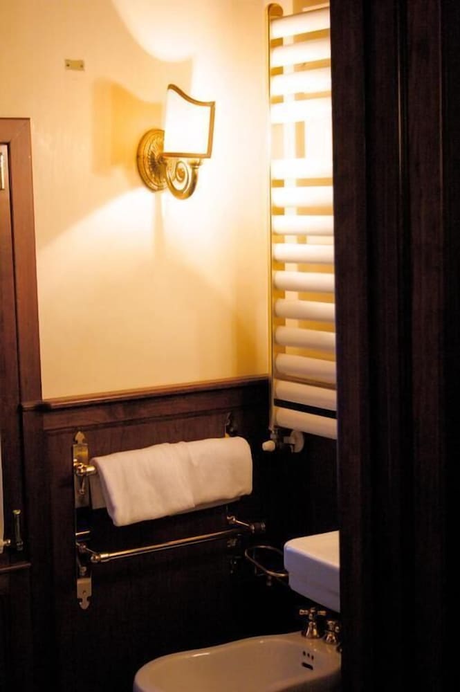 Hotel Lux — Hotel rooms in Venice, Veneto
