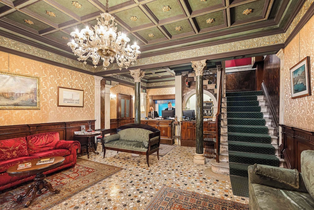 Hotel Marconi — Hotel building in Venice, Veneto