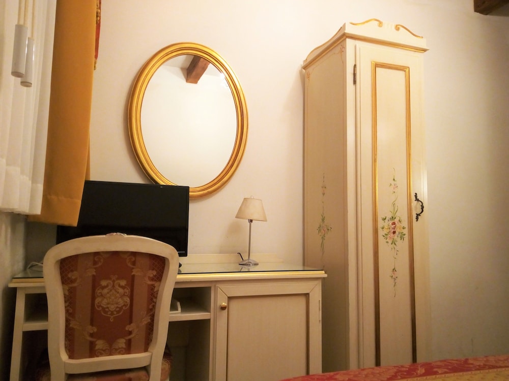 Il Mercante Di Venezia Hotel — Hotel rooms in Venice, Veneto