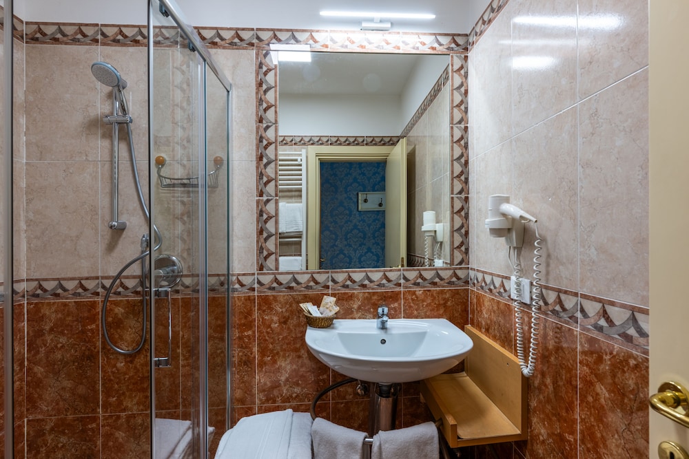 Il Mercante Di Venezia Hotel — Hotel rooms in Venice, Veneto