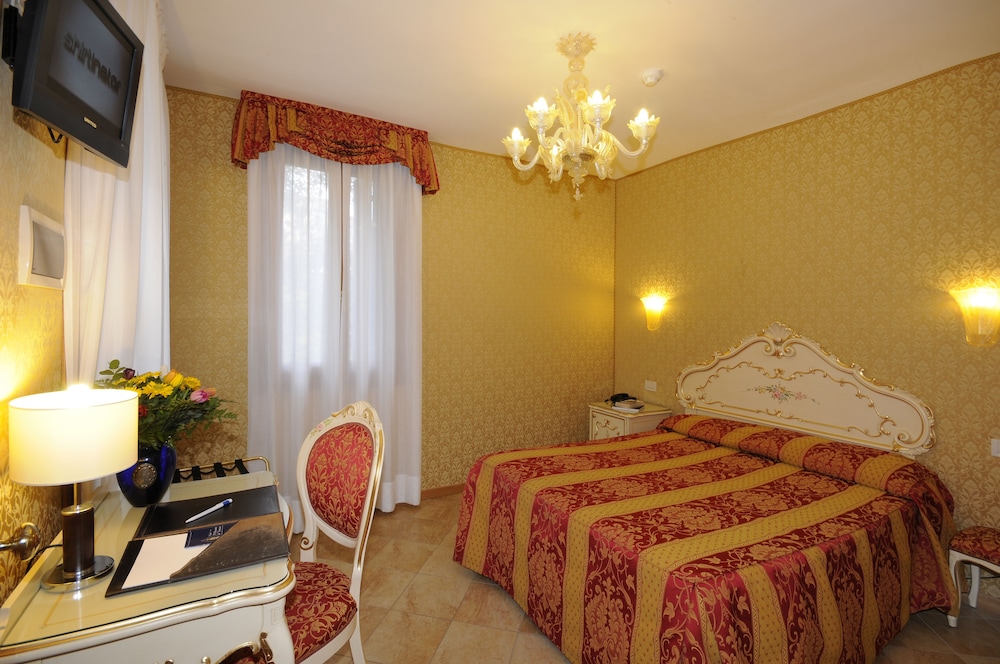 Il Mercante Di Venezia Hotel — Hotel rooms in Venice, Veneto
