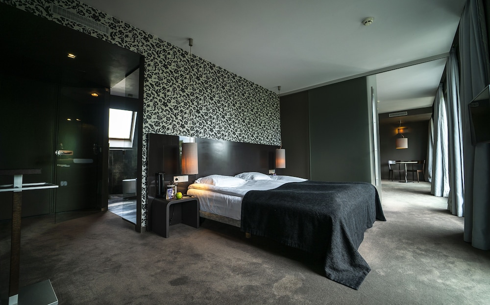 Hotel mOdus — Hotel rooms in Varna, Varna Region