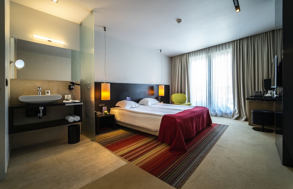 Hotel mOdus — Hotel rooms in Varna, Varna Region