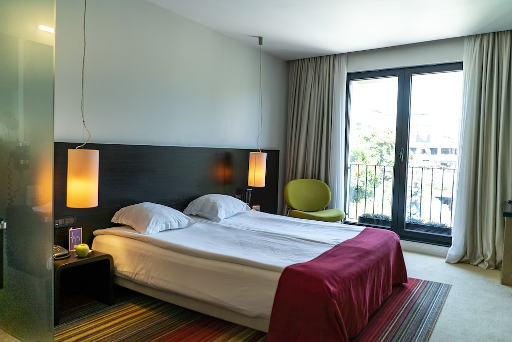 Hotel mOdus — Hotel rooms in Varna, Varna Region