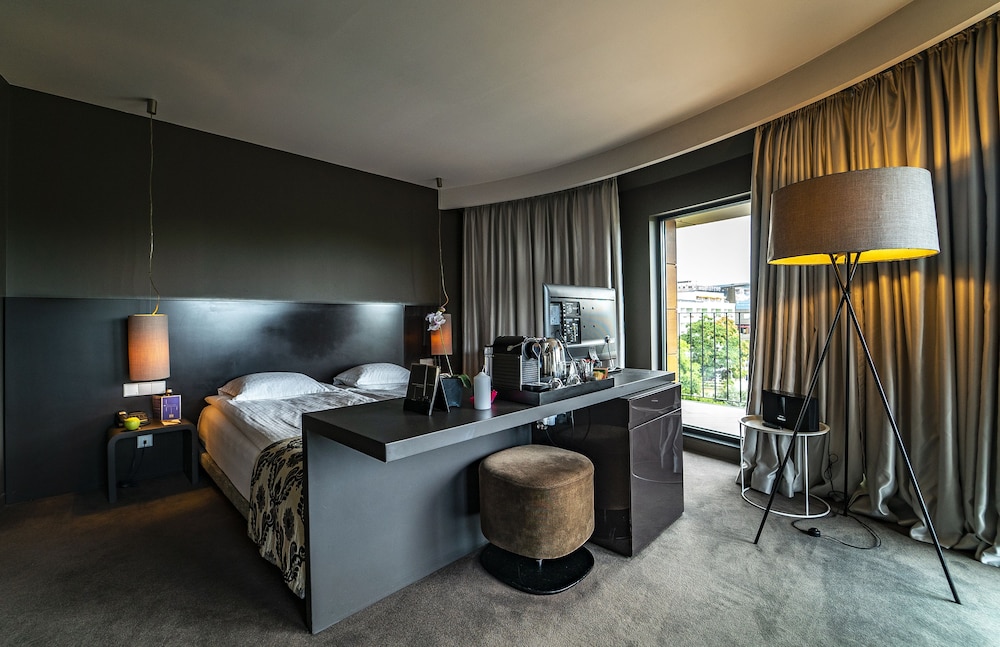 Hotel mOdus — Hotel rooms in Varna, Varna Region
