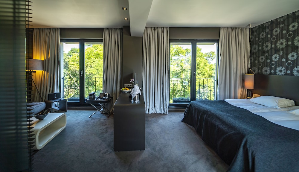 Hotel mOdus — Hotel rooms in Varna, Varna Region