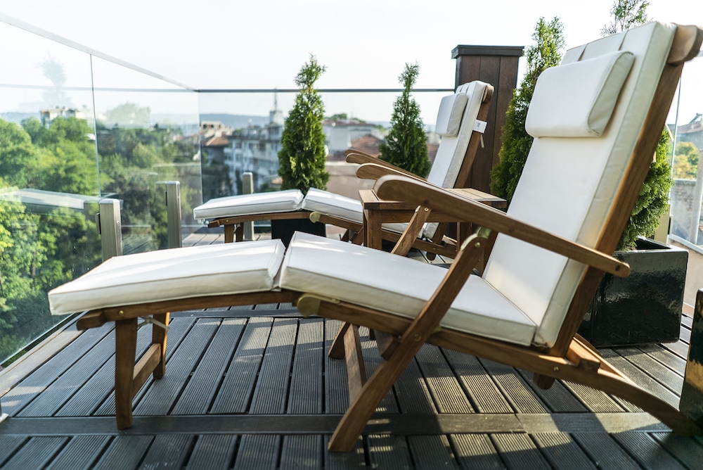 Hotel mOdus — Hotel building in Varna, Varna Region