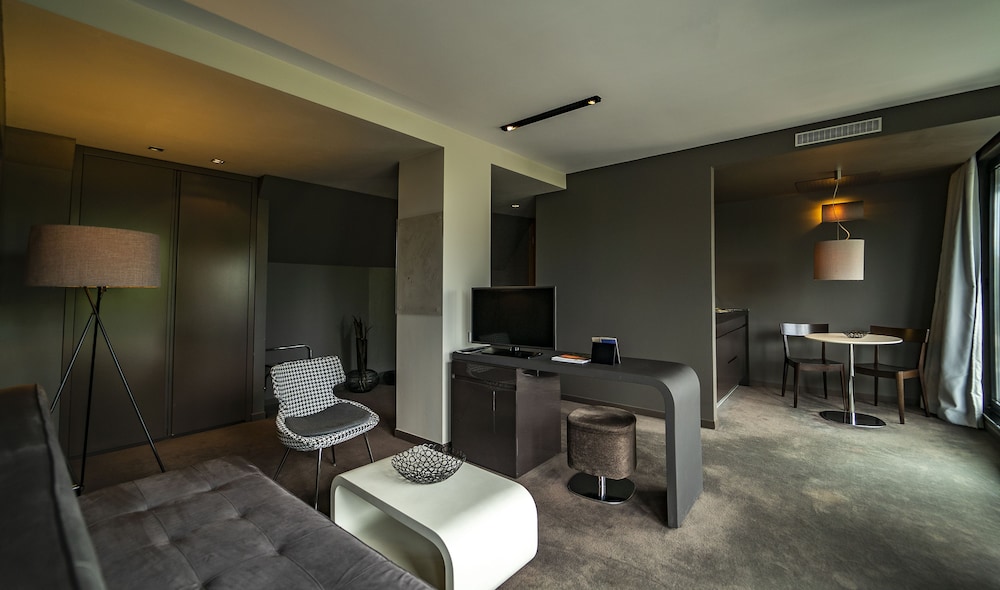 Hotel mOdus — Hotel rooms in Varna, Varna Region