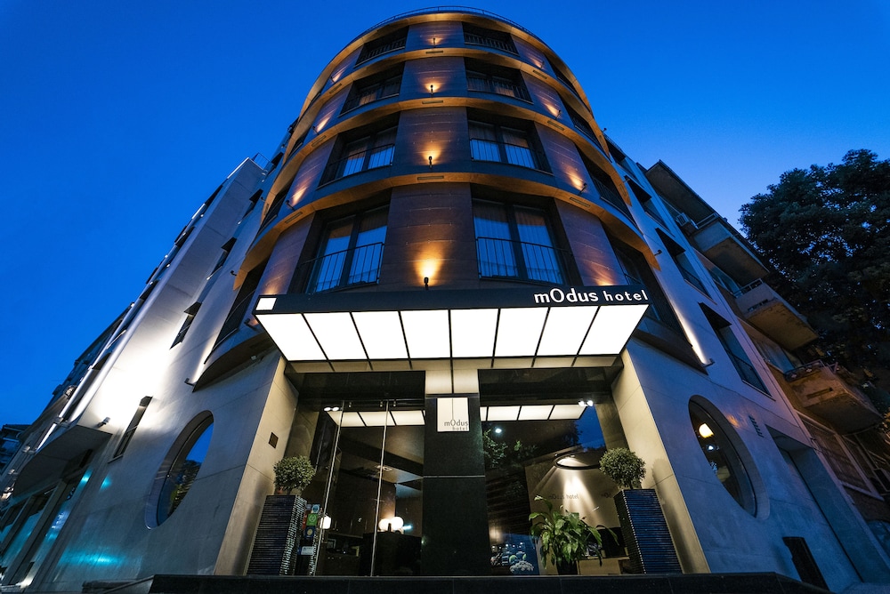 Hotel mOdus — Hotel building in Varna, Varna Region