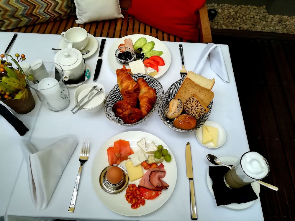 Hotel mOdus — Restaurant & bars in Varna, Varna Region