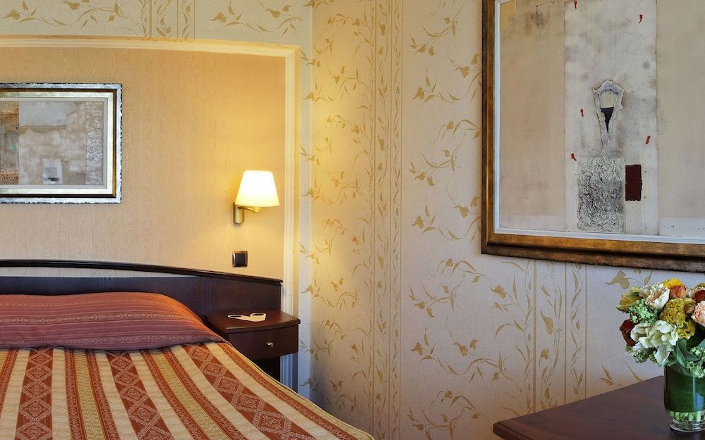 Hotel Capitol - zdjęcie 2