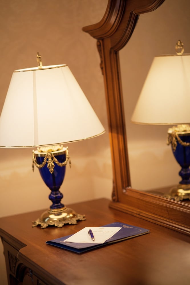 Grand Hotel London — Hotel rooms in Varna, Varna Region