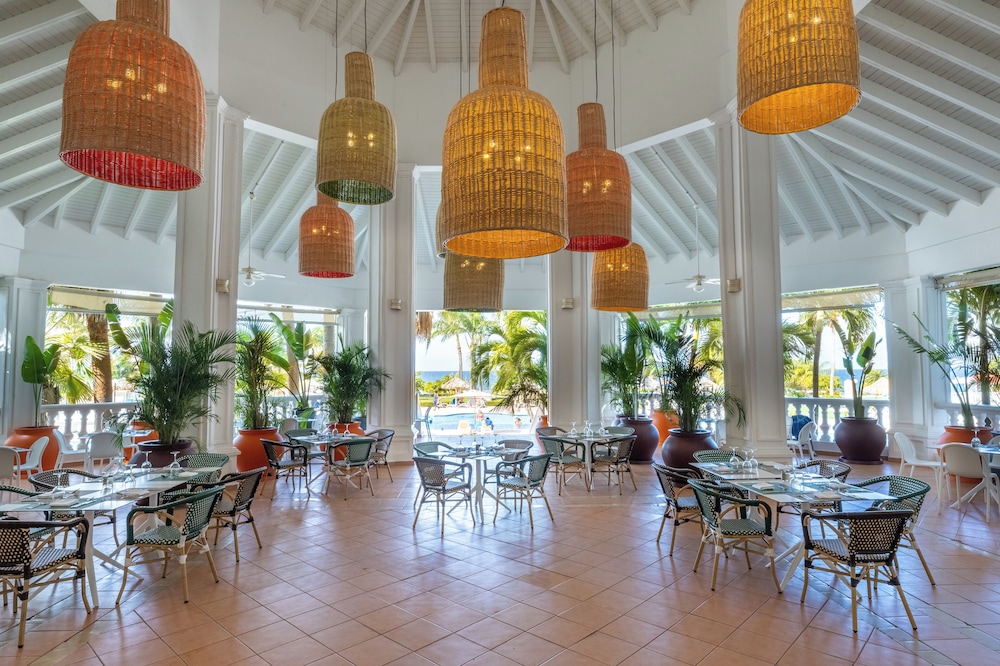 Bahia Principe Explore Jamaica - Hyatt Inclusive Collection - All Inclusive - Totally Refurbished in 2026 — Restaurant & bars in Runaway Bay